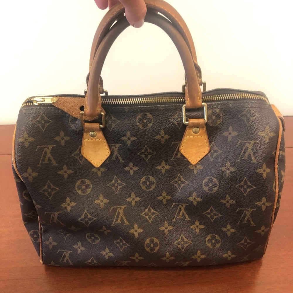 AUTHENTIC LOUIS VUITTON SPEEDY 30